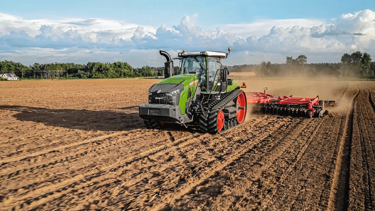 Fendt 1100 Vario in the field.
